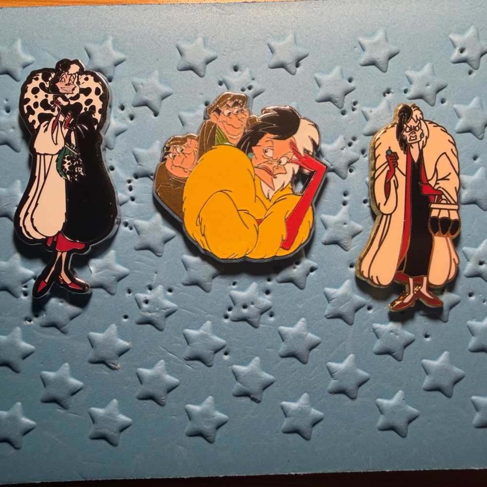 Cruella De Vil Pin Lot